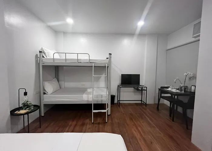 Hotel 20 Boeing Manila